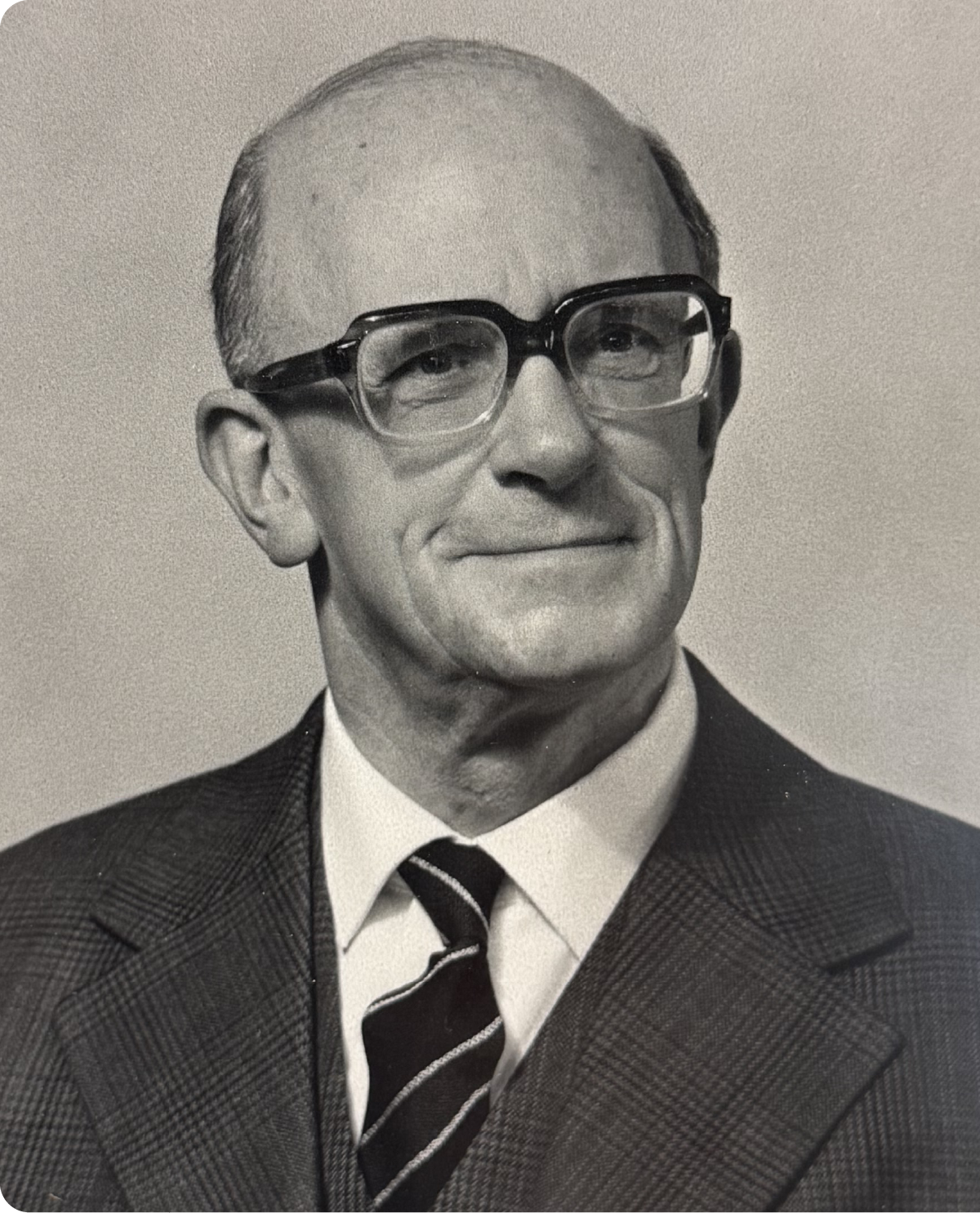 JR Benson & Co is formed
